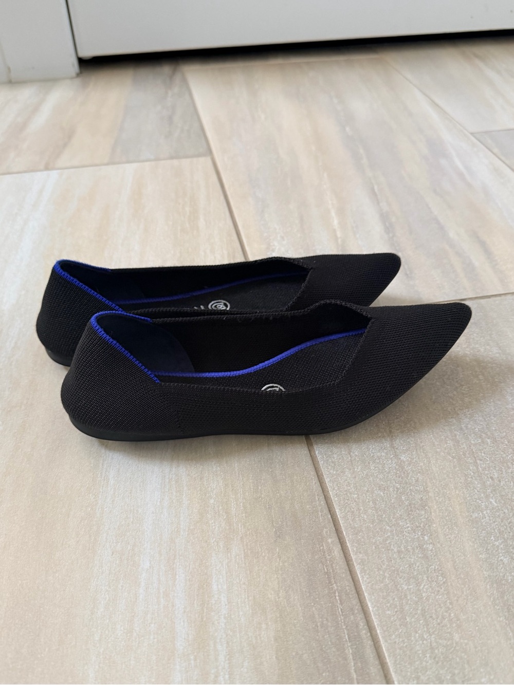 Rothy’s Black Pointe shoes size 7.5